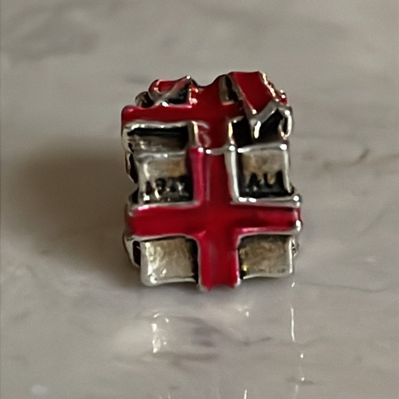 925 sterling silver charm holiday present gift with red bow - Picture 3 of 6